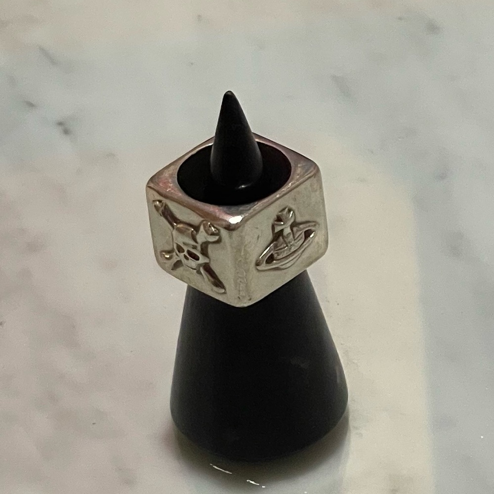 Vivienne Westwood - Cube Ring